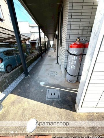 ディアス清水の玄関写真