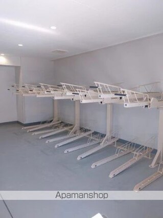 ＢＰＲレジデンス青砥[1K/20.61m2]の駐車場