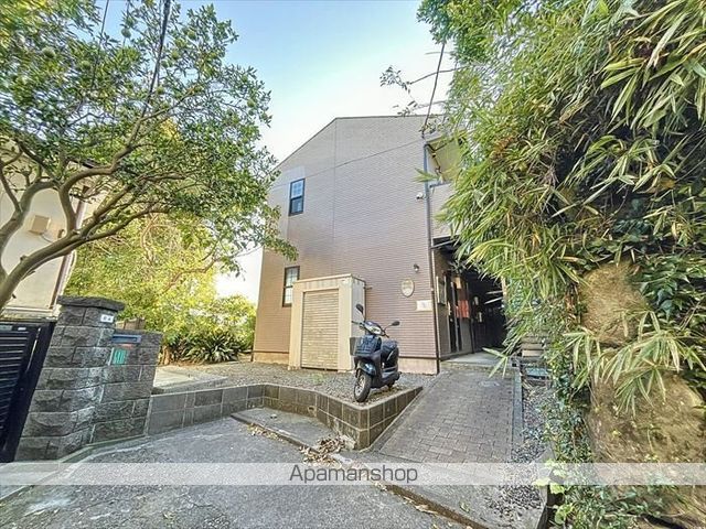 アンプルール ブワ 横須賀中央の外観写真