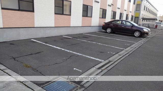 レオパレスメゾンド伏古IIの玄関写真