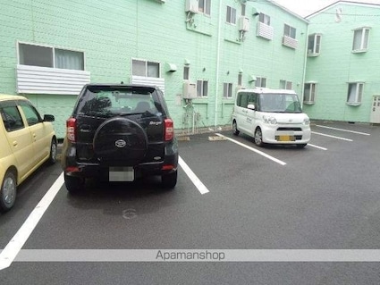 パークハウス大平[2DK/40m2]の駐車場2