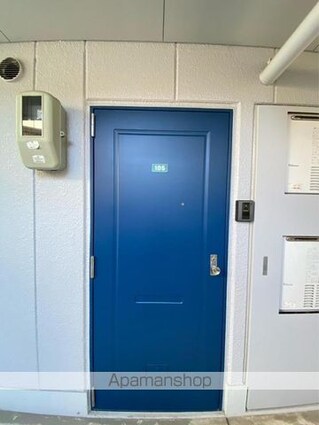 香川県高松市宮脇町２丁目[1K/17.82m2]の玄関