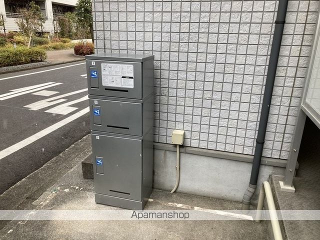 リブリ・クレールの玄関写真