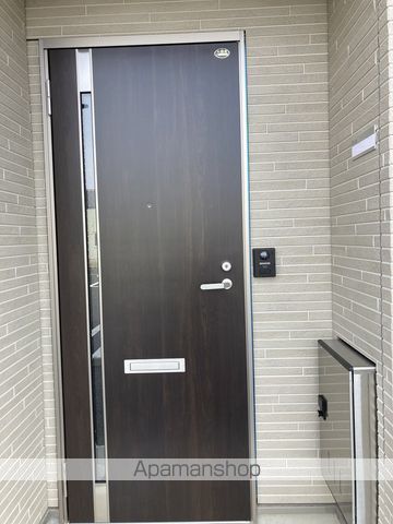カヴァロの玄関写真