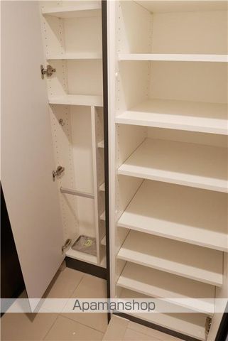 ラフィスタ横浜吉野町IIの内装写真