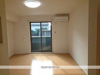 ブルムンタウン[1R/33.31m2]のリビング・居間