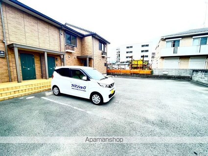 和歌山県和歌山市紀三井寺[3LDK/79.82m2]の駐車場2