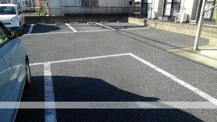 レオパレス楓[1K/23.18m2]の駐車場