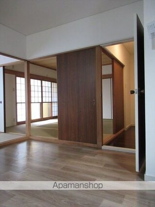 和歌山県和歌山市田中町２丁目[2DK/50.47m2]のリビング・居間