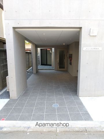 サンシエ中野新橋の玄関写真