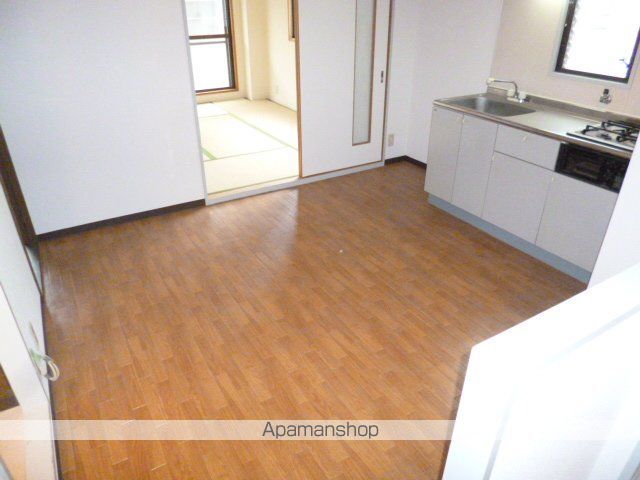 ドイ マンションの内装写真