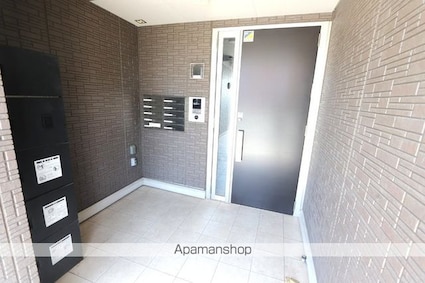 メゾンＮ＆Ｎ[2LDK/55.45m2]のエントランス1