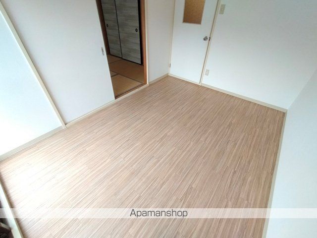 郡津金森マンションの内装写真