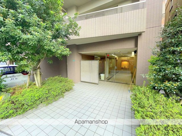 ウィスタリア京橋の外観写真
