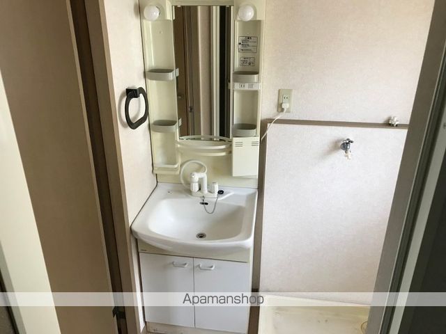 ウィンディア新涯 Aの内装写真
