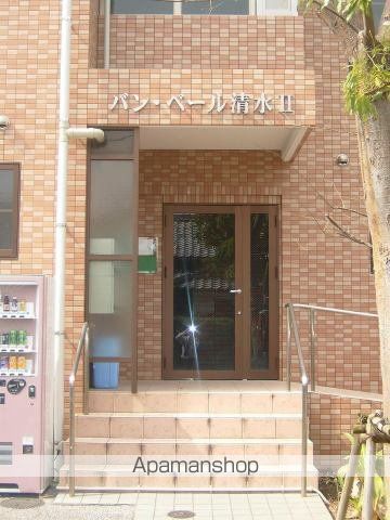 バンベール清水IIの玄関写真
