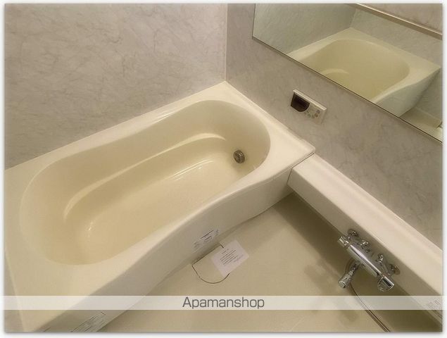 クロスレジデンス大阪新町の内装写真