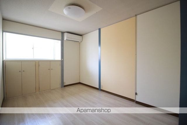 レジデンス伊島Aの内装写真