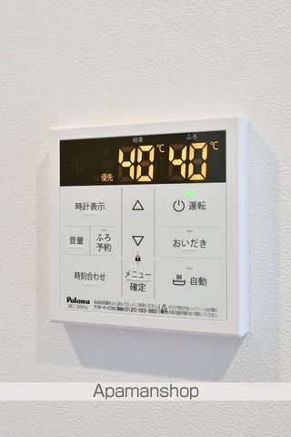 ロイジェント西新井の内装写真