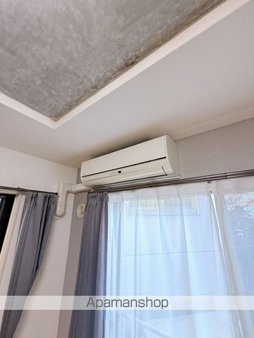 オルセー宮の森の内装写真