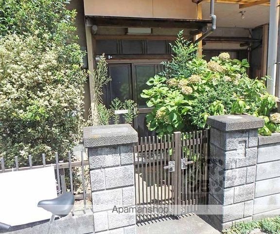 京都市東西線 椥辻駅 徒歩11分 2階建 築46年の玄関写真