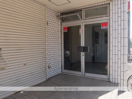 アポー河辺壱番館[3DK/66m2]のエントランス