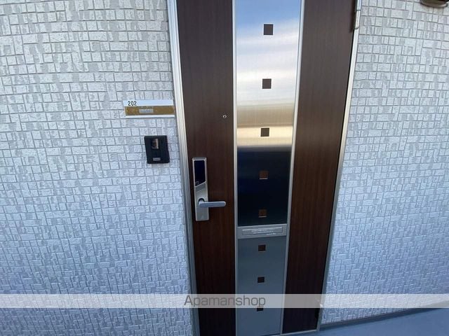 アジュール湘南の玄関写真