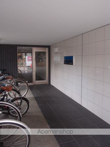 ハルトラーテ大通の玄関写真