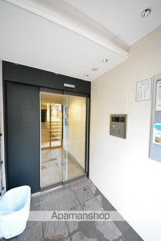 VIDA高井戸の玄関写真
