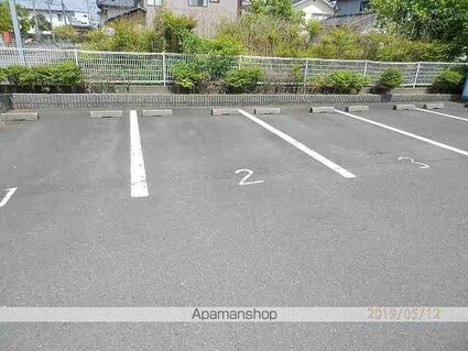 レオパレス杉本[1K/33.12m2]の駐車場2