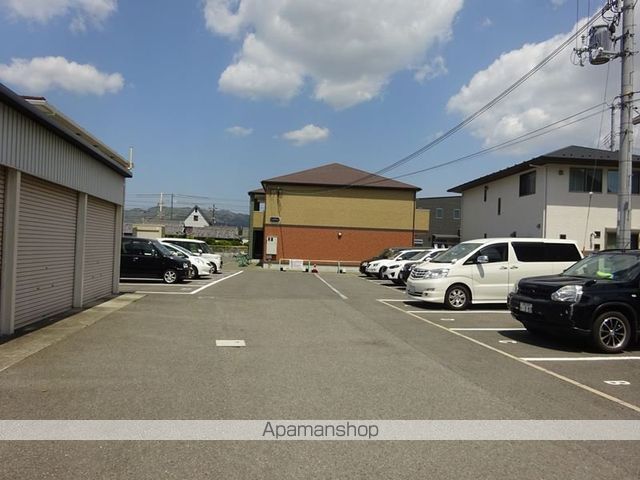 【和歌山市新在家のアパートの写真】