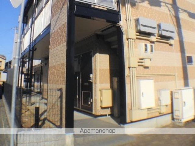 レオパレスレイクサイド平塚の玄関写真