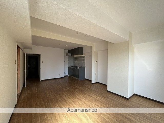 ロイヤルコーポ姫路栗山町の内装写真
