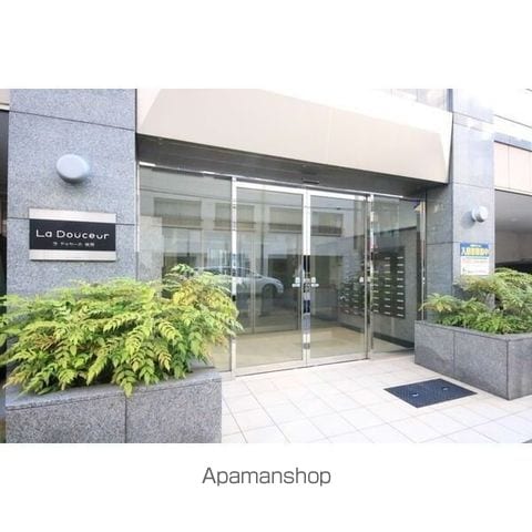 アーバンフラッツ伏見の玄関写真