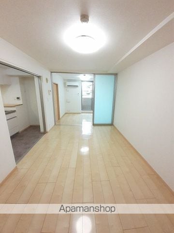 ライジング・サンの内装写真