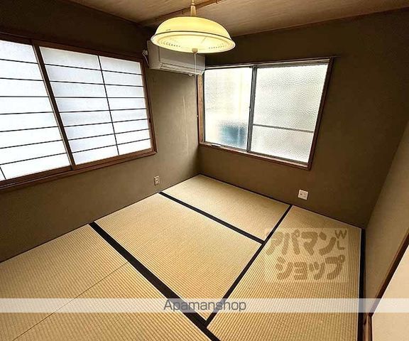 京都市上京区 2階建 築67年の内装写真