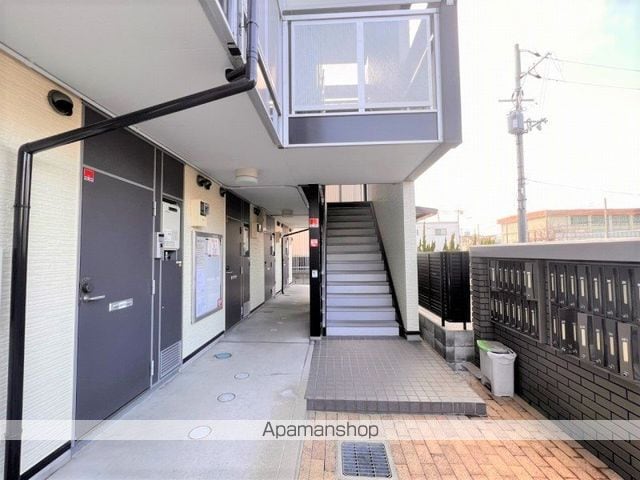 レオパレスAYOKAの玄関写真
