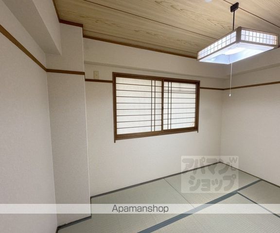 KAWANAKAマンションの内装写真