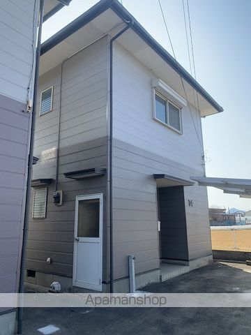 予讃線 丸亀駅 徒歩56分 2階建 築34年の玄関写真