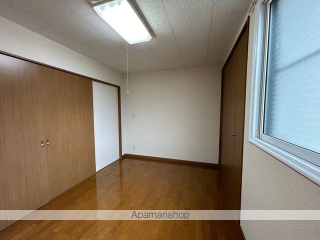 ファーレIの内装写真