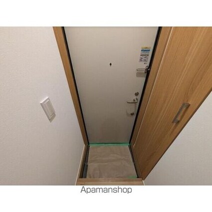 Ｗｏｏｄ　Ｃｒｅｓｔ　天沼　Ｒｅｓｉｄｅｎｃｅ[1LDK/32.19m2]の玄関