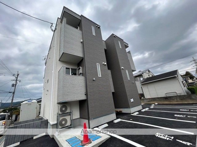 CB基山パッセルの玄関写真