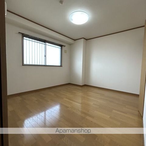ロイヤル芝原北館の内装写真