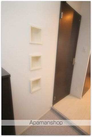 フェールヴィル阿波座の内装写真