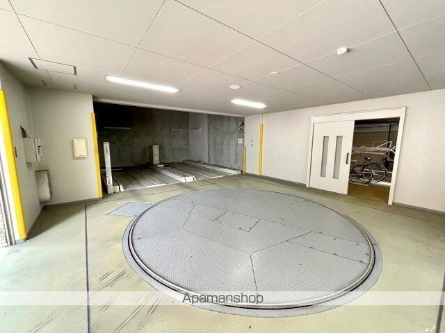 レジディア九段下[1K/26.59m2]の駐車場