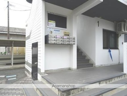 ロイヤルハイツ[3DK/56.85m2]のエントランス