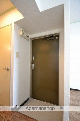 リボン金屋町[1R/19m2]の玄関