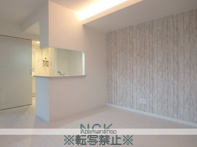 ENCHANーTHE環状通東の内装写真