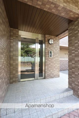 クリエイティブハイツ池田の玄関写真