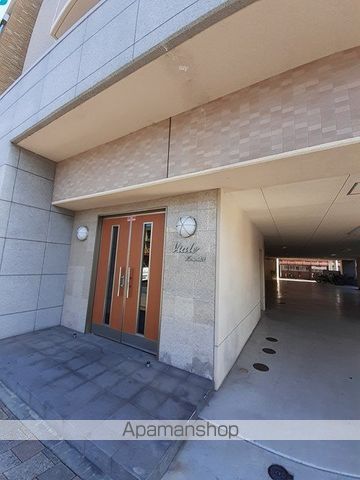 ヴィアーレ 光南の玄関写真